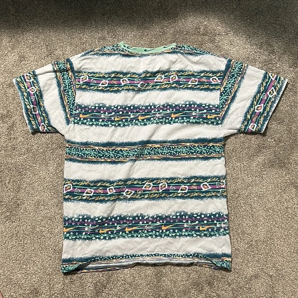 Vintage Nike Striped Shirt - Picture 3 of 3